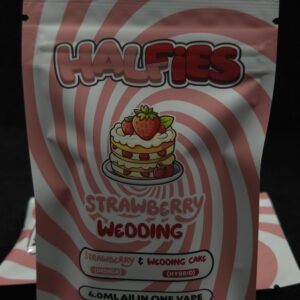 Halfies | Strawberry Wedding | 4G's All In One Dispo