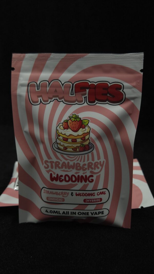 Halfies | Strawberry Wedding | 4G's All In One Dispo